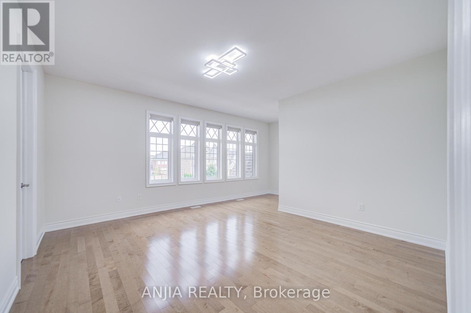 68 Oliver Emmerson Avenue, King, Ontario  L7B 0N8 - Photo 27 - N12426602