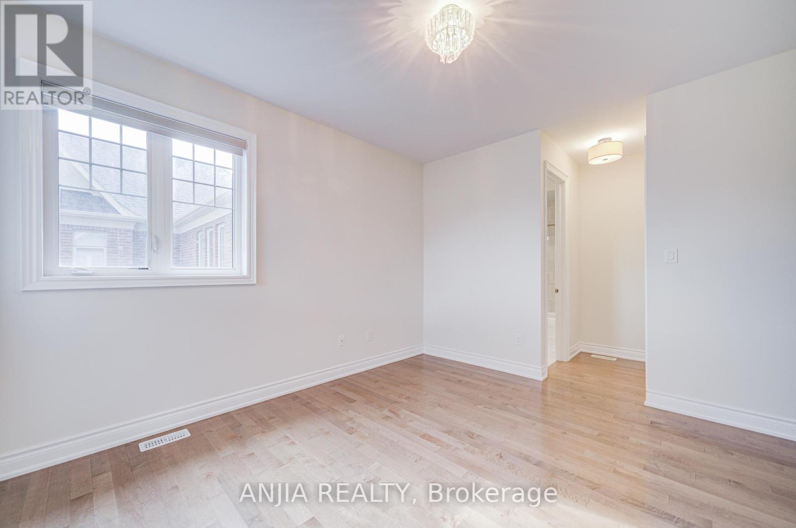 68 Oliver Emmerson Avenue, King, Ontario  L7B 0N8 - Photo 29 - N12426602