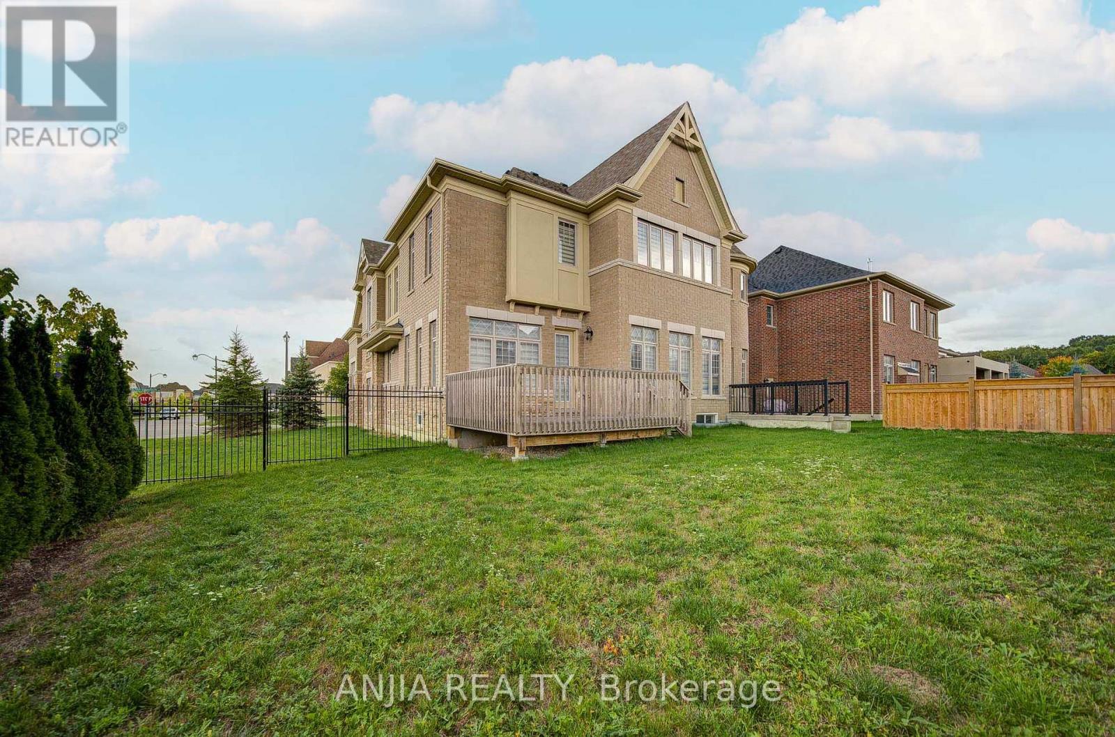 68 Oliver Emmerson Avenue, King, Ontario  L7B 0N8 - Photo 35 - N12426602