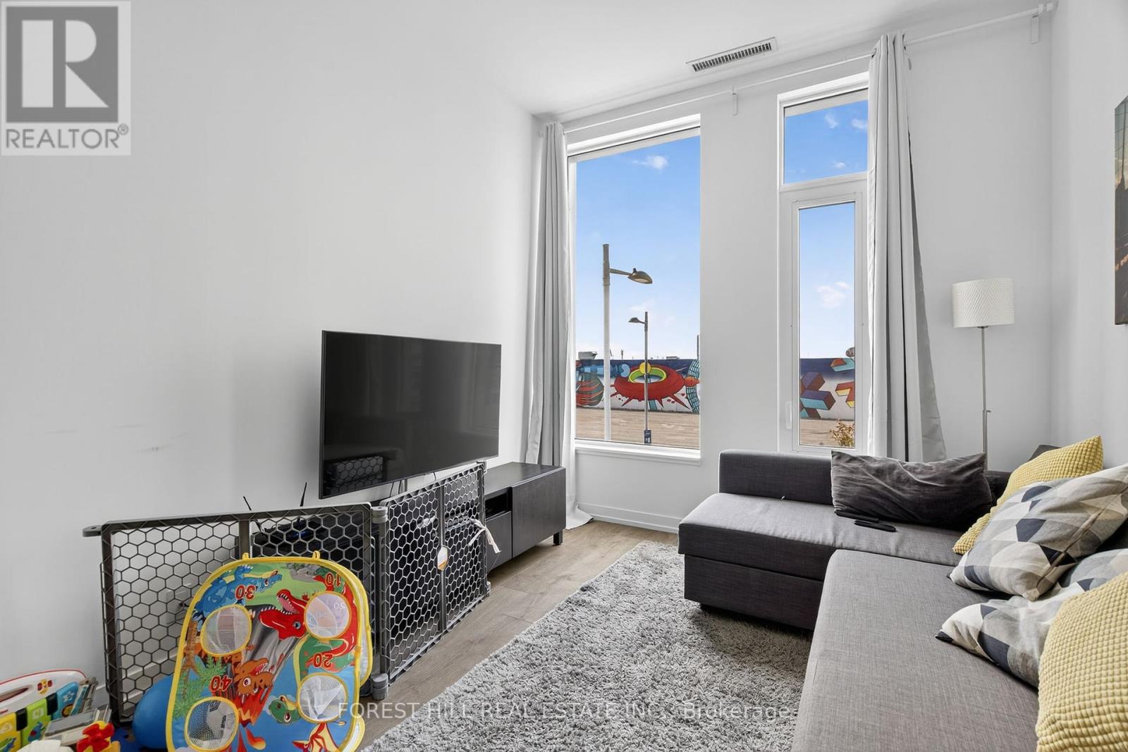 Th6 - 9 Buttermill Avenue, Vaughan, Ontario  L4K 0M5 - Photo 13 - N12426623