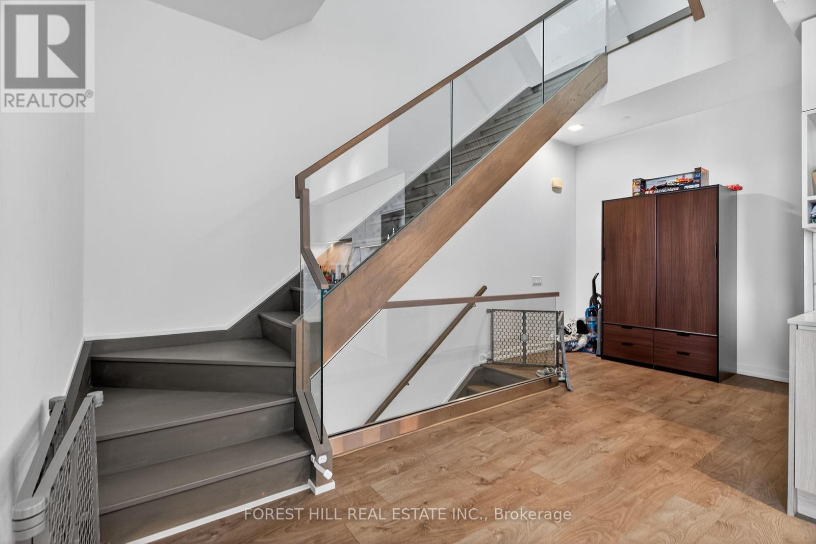 Th6 - 9 Buttermill Avenue, Vaughan, Ontario  L4K 0M5 - Photo 14 - N12426623