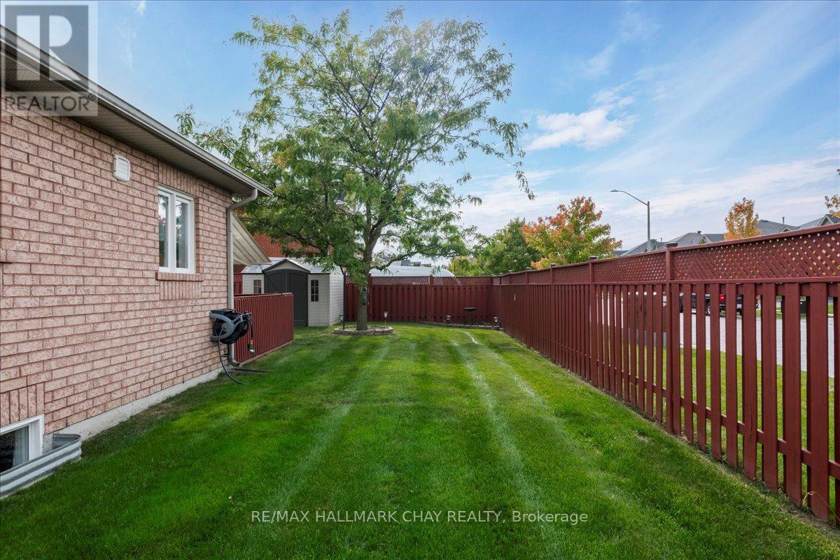 84 Pringle Drive, Barrie (Edgehill Drive), Ontario  L4N 0R2 - Photo 19 - S12426487