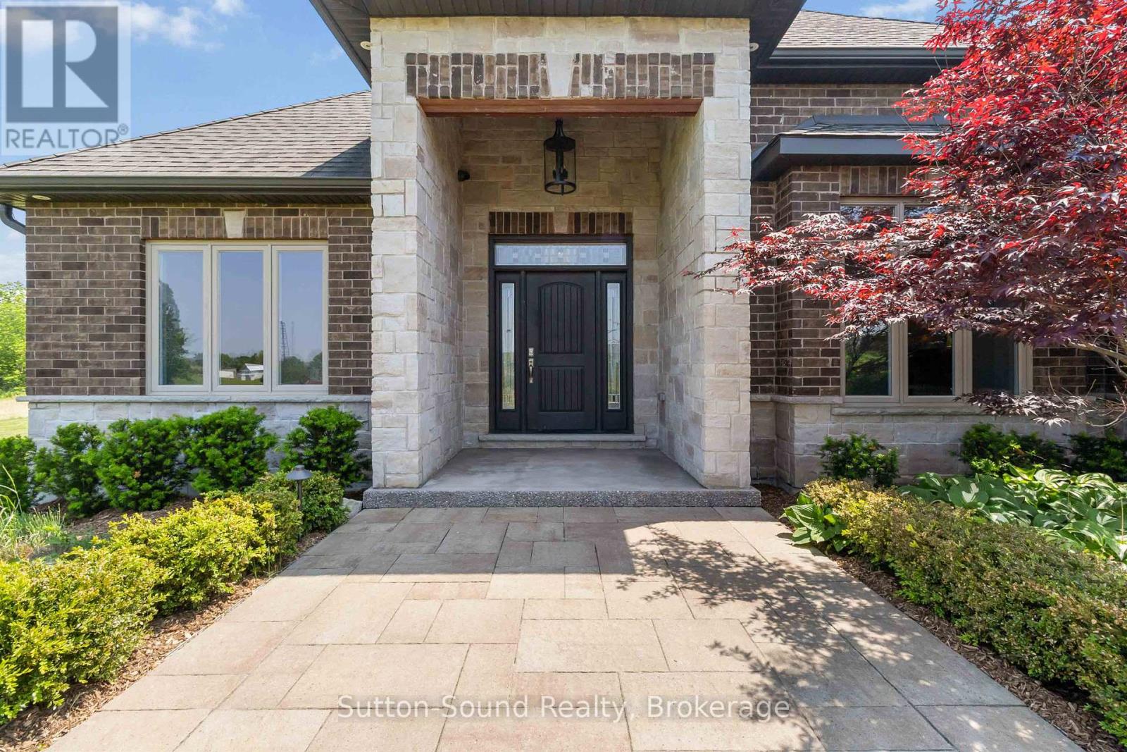 407 Mcbay Road, Brant, Ontario  N3T 5L4 - Photo 7 - X12239748