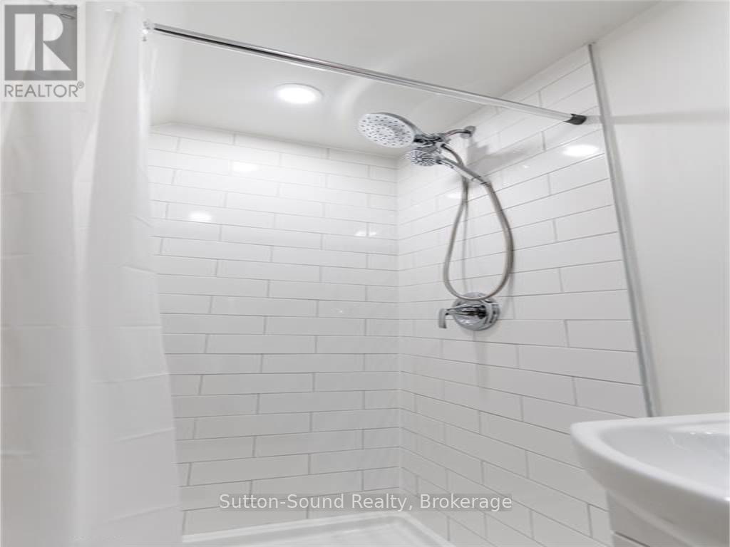 657 Brant Waterloo Road E, Brant, Ontario  N0B 1E0 - Photo 23 - X12402718