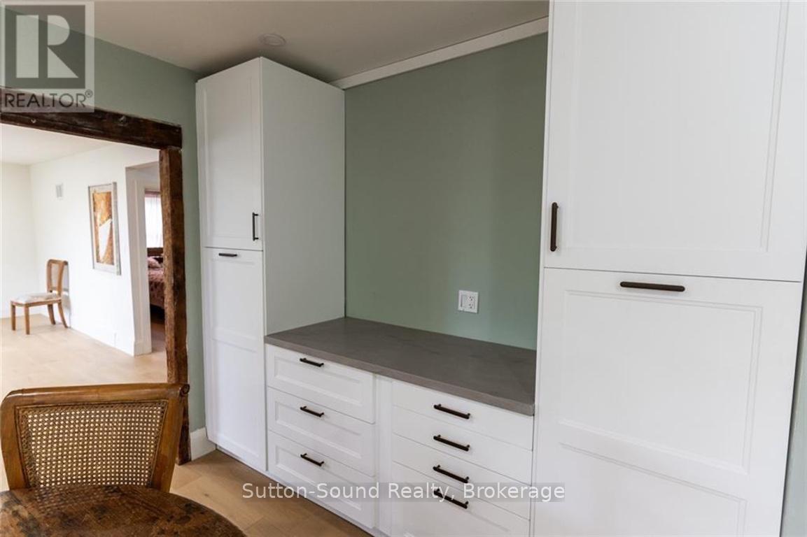 657 Brant Waterloo Road E, Brant, Ontario  N0B 1E0 - Photo 6 - X12402718