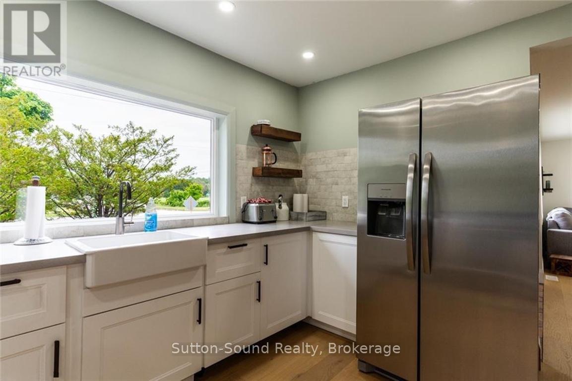 657 Brant Waterloo Road E, Brant, Ontario  N0B 1E0 - Photo 4 - X12402718