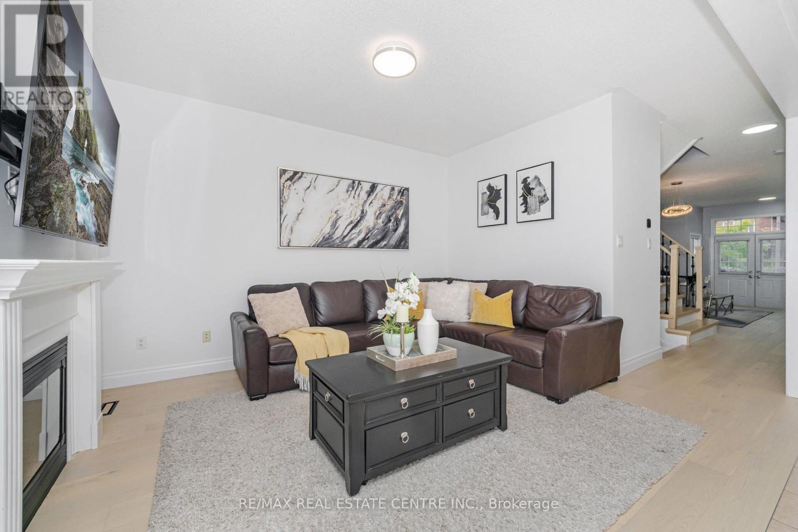 118 Connolly Crescent, Brampton, Ontario  L6R 0E3 - Photo 17 - W12426472