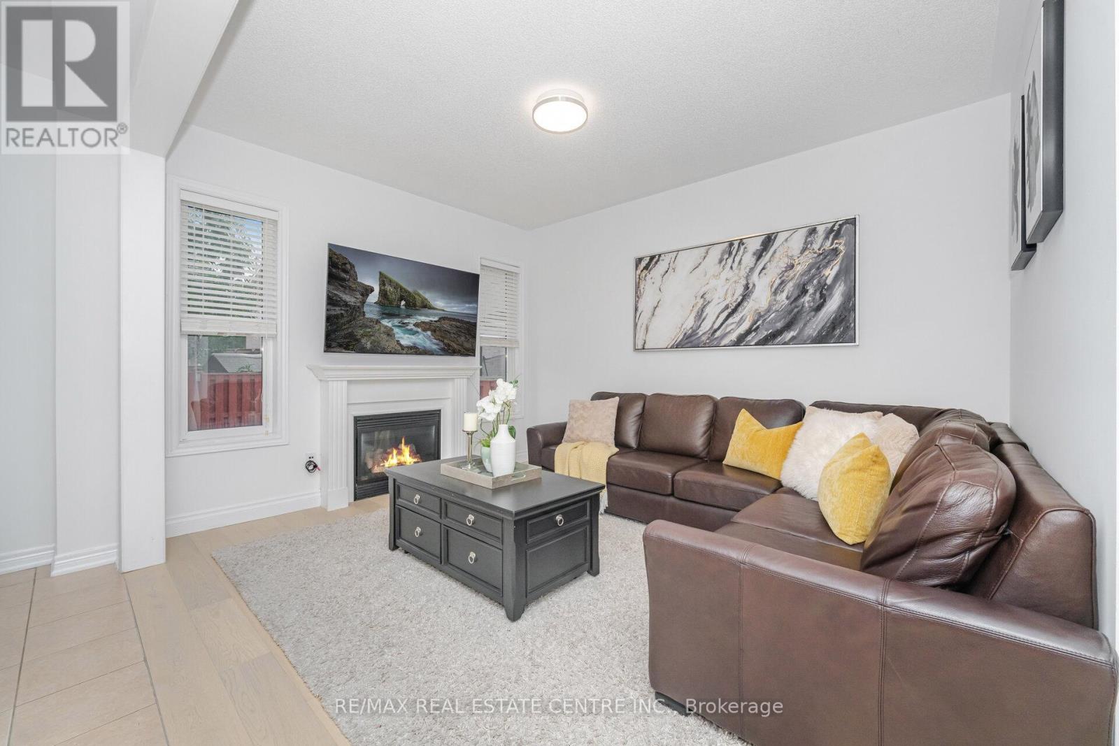 118 Connolly Crescent, Brampton, Ontario  L6R 0E3 - Photo 18 - W12426472