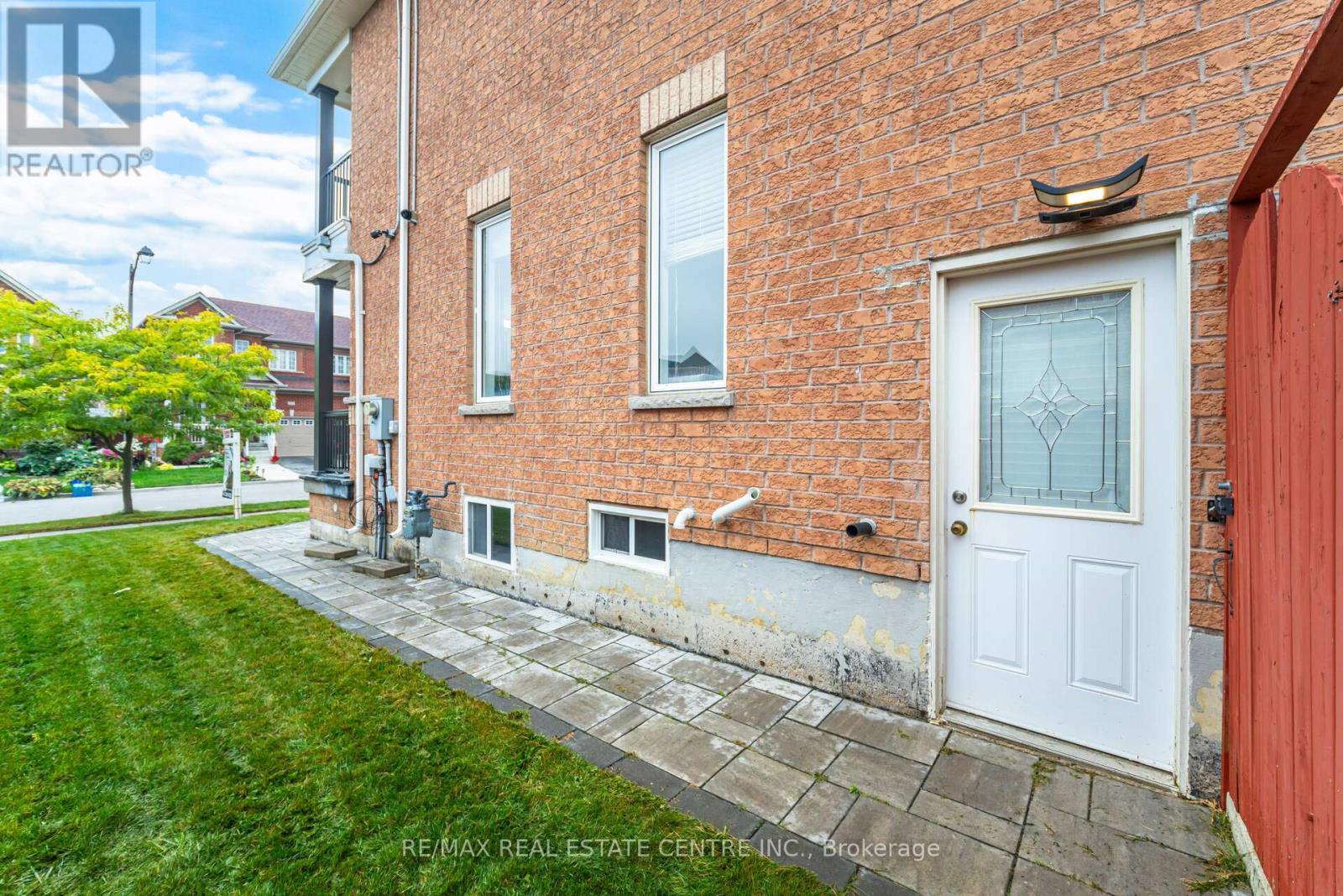 118 Connolly Crescent, Brampton, Ontario  L6R 0E3 - Photo 44 - W12426472