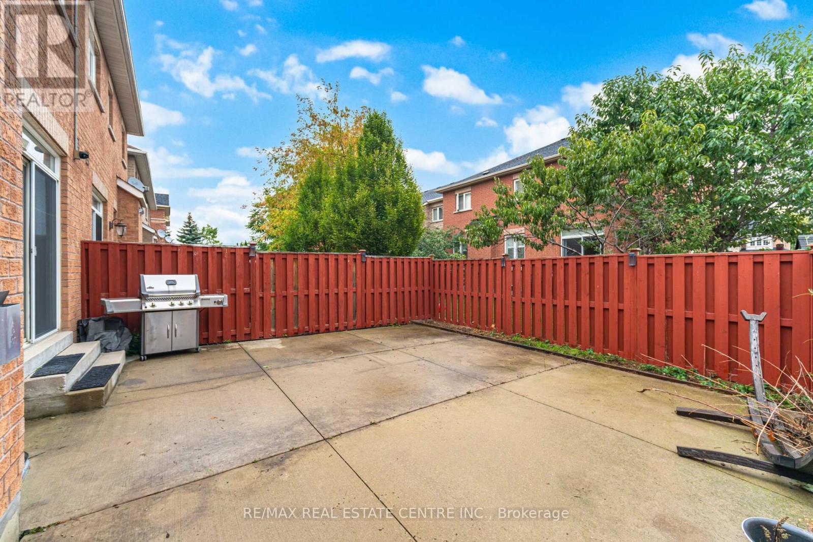 118 Connolly Crescent, Brampton, Ontario  L6R 0E3 - Photo 45 - W12426472