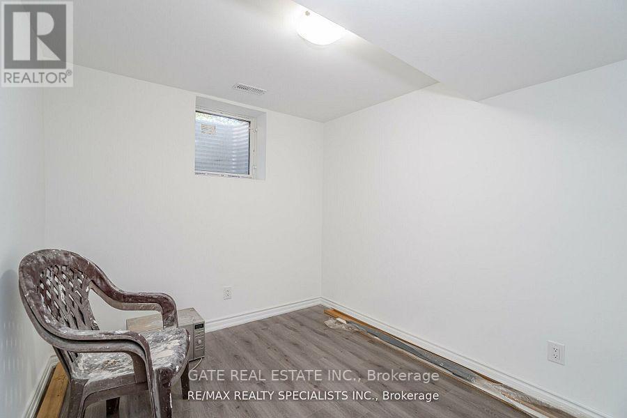 32 Panda Lane, Brampton, Ontario  L6S 5B7 - Photo 29 - W12426527