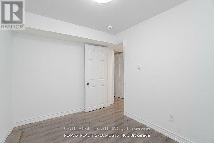 32 Panda Lane, Brampton, Ontario  L6S 5B7 - Photo 32 - W12426527