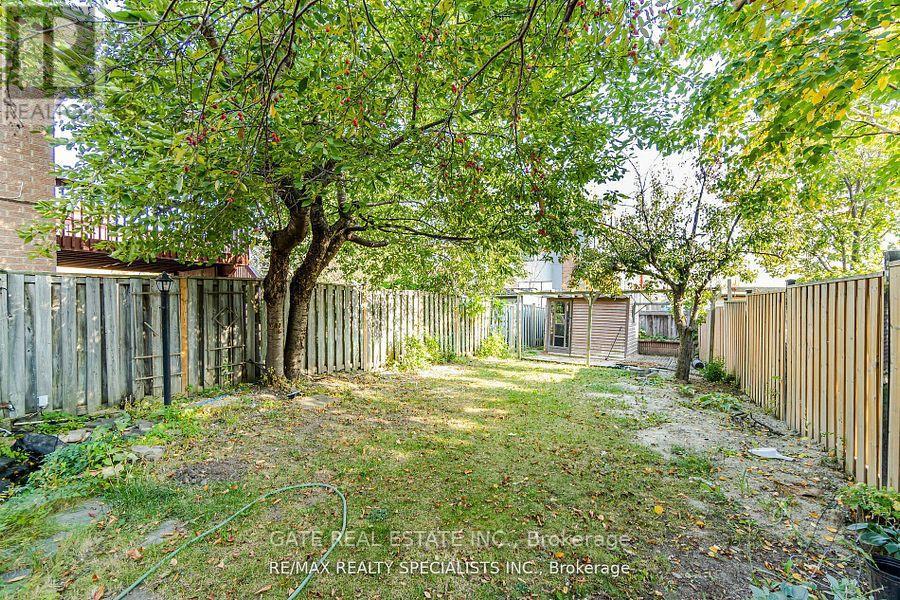 32 Panda Lane, Brampton, Ontario  L6S 5B7 - Photo 36 - W12426527