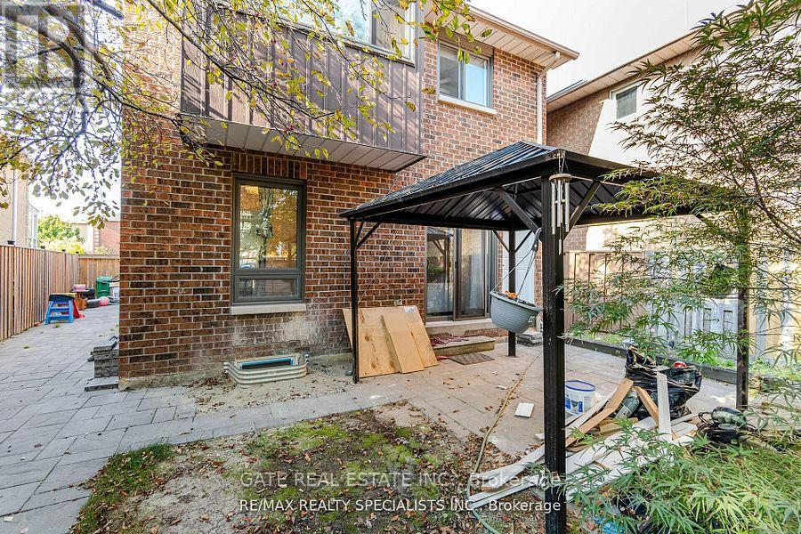 32 Panda Lane, Brampton, Ontario  L6S 5B7 - Photo 37 - W12426527