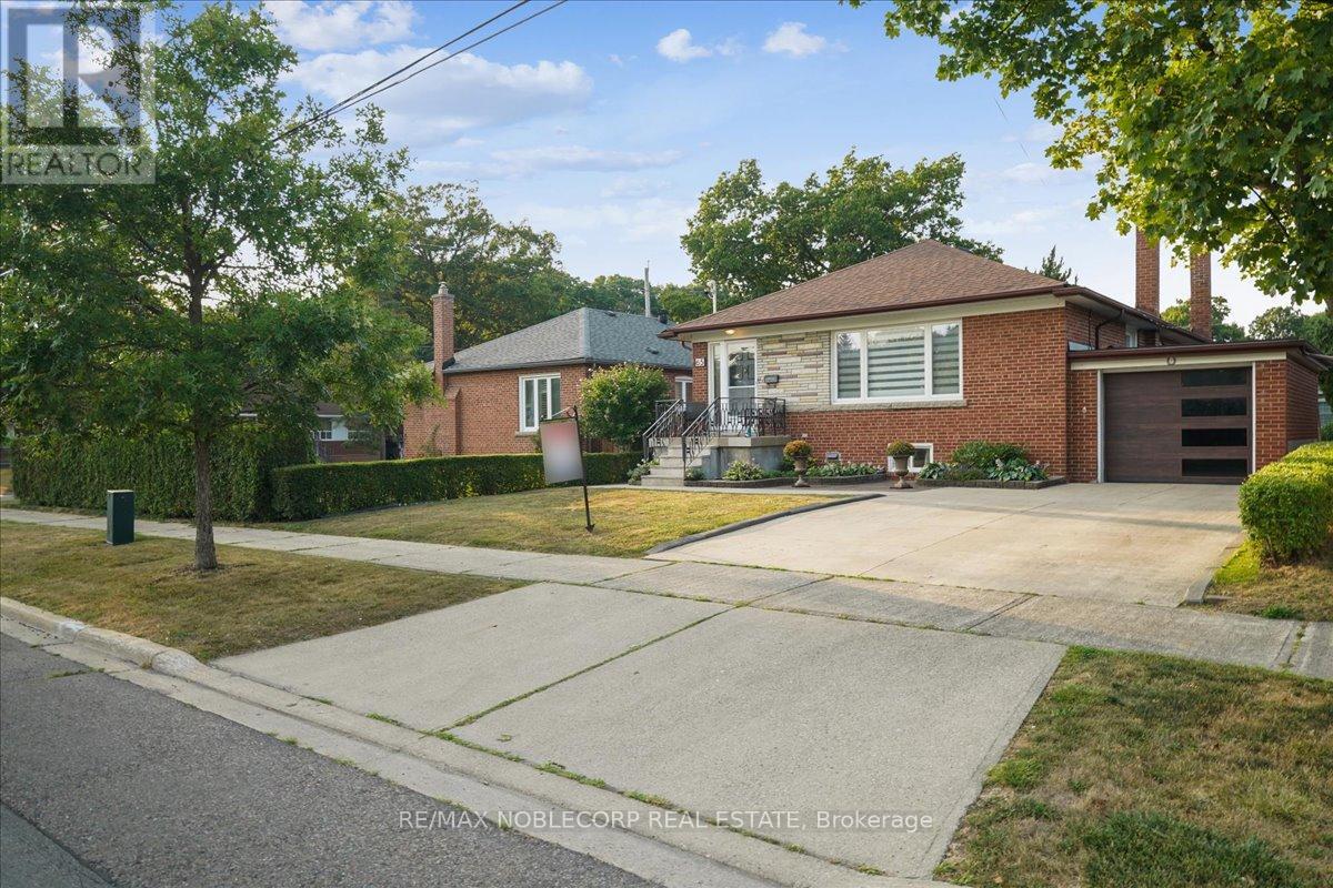 65 EXBURY ROAD, Toronto, Ontario