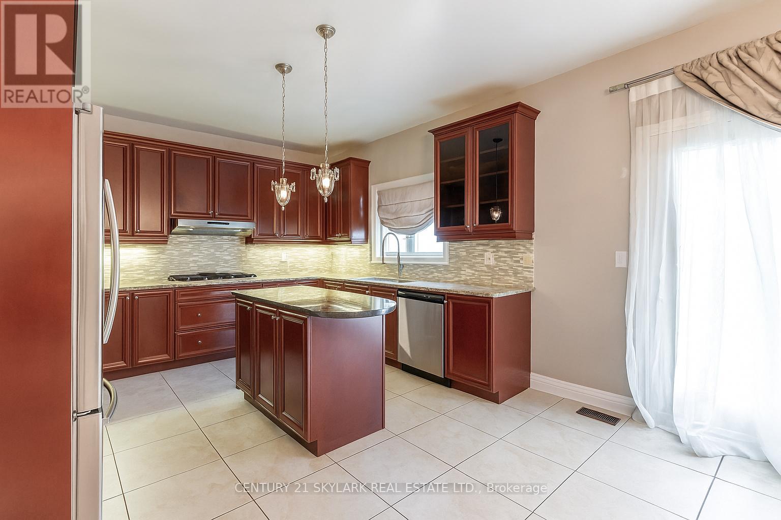 64 Jacksonville Drive, Brampton, Ontario  L6P 2Z2 - Photo 14 - W12426586