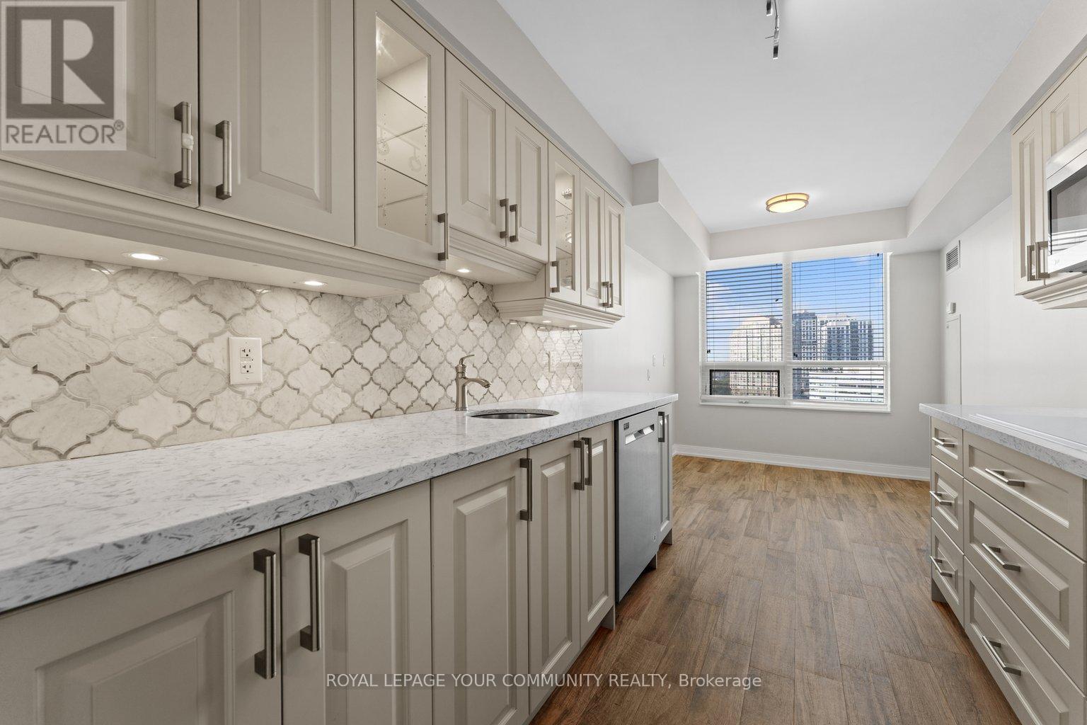 1435 - 35 Viking Lane, Toronto, Ontario  M9B 0A2 - Photo 4 - W12426611