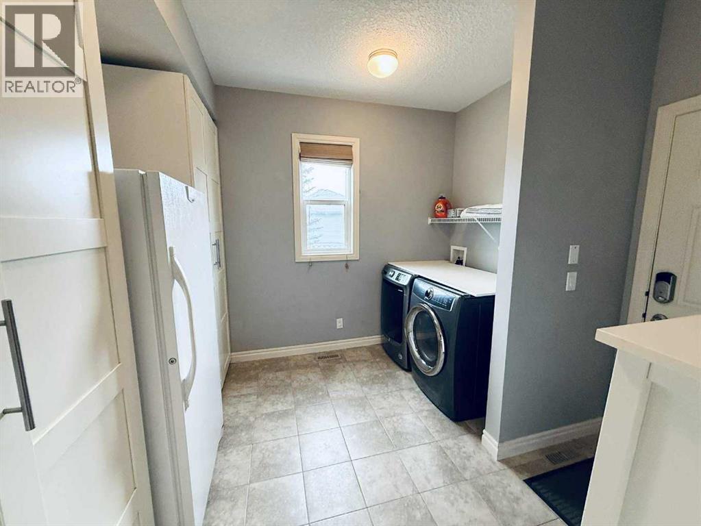 121 Heritage Hill, Cochrane, Alberta  T4C 0L3 - Photo 30 - A2257209