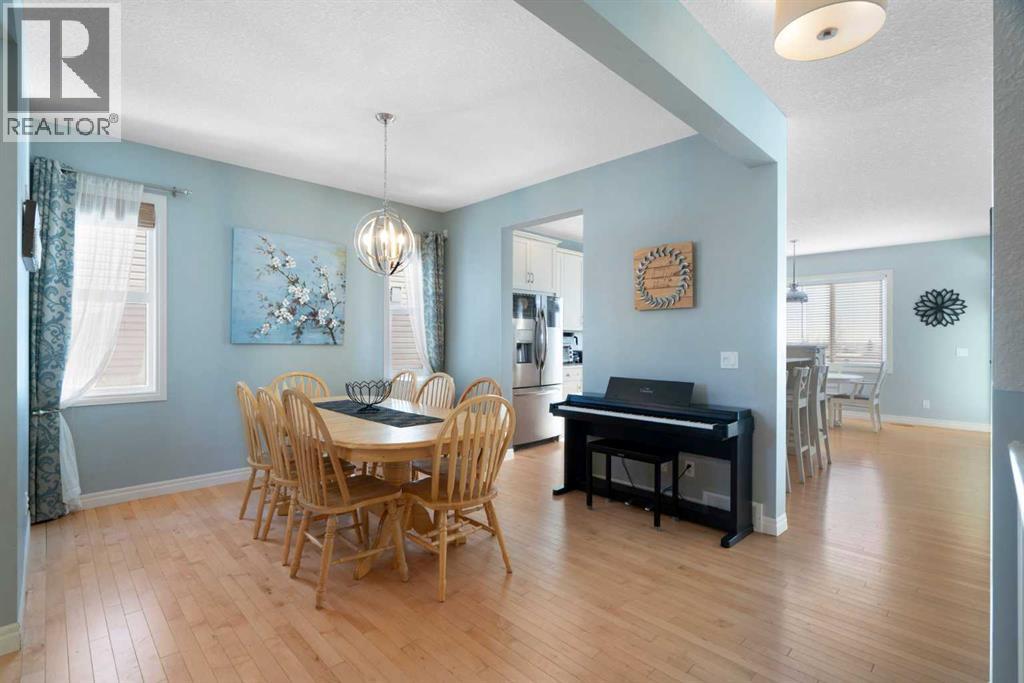 121 Heritage Hill, Cochrane, Alberta  T4C 0L3 - Photo 6 - A2257209