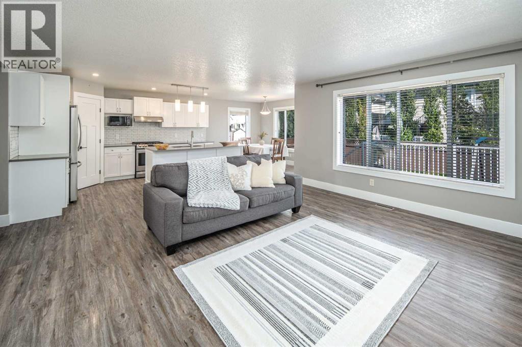 159 Royal Birkdale Crescent Nw, Calgary, Alberta  T3G 5R6 - Photo 10 - A2258968