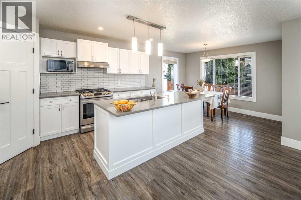 159 Royal Birkdale Crescent Nw, Calgary, Alberta  T3G 5R6 - Photo 12 - A2258968