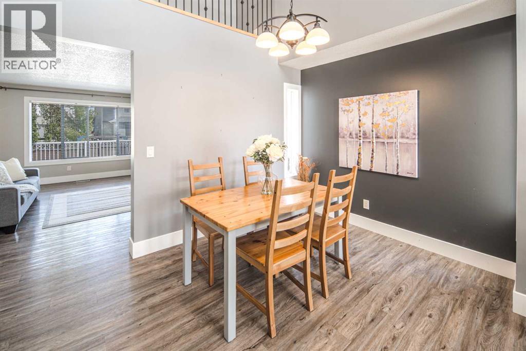 159 Royal Birkdale Crescent Nw, Calgary, Alberta  T3G 5R6 - Photo 5 - A2258968
