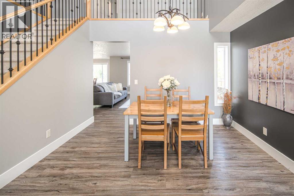 159 Royal Birkdale Crescent Nw, Calgary, Alberta  T3G 5R6 - Photo 6 - A2258968