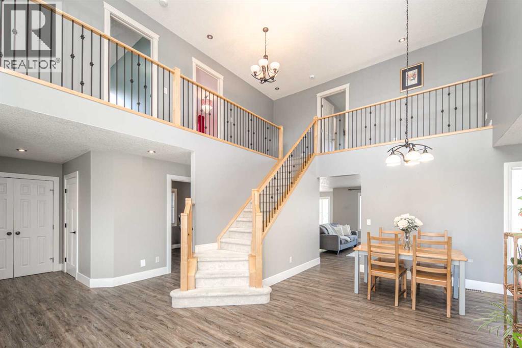 159 Royal Birkdale Crescent Nw, Calgary, Alberta  T3G 5R6 - Photo 3 - A2258968