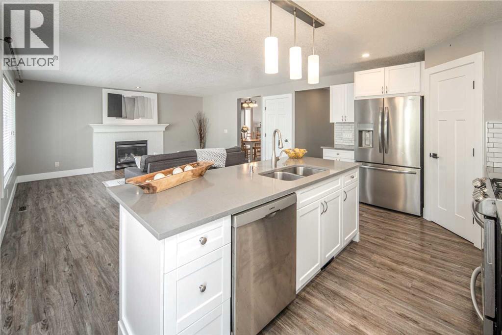 159 Royal Birkdale Crescent Nw, Calgary, Alberta  T3G 5R6 - Photo 14 - A2258968