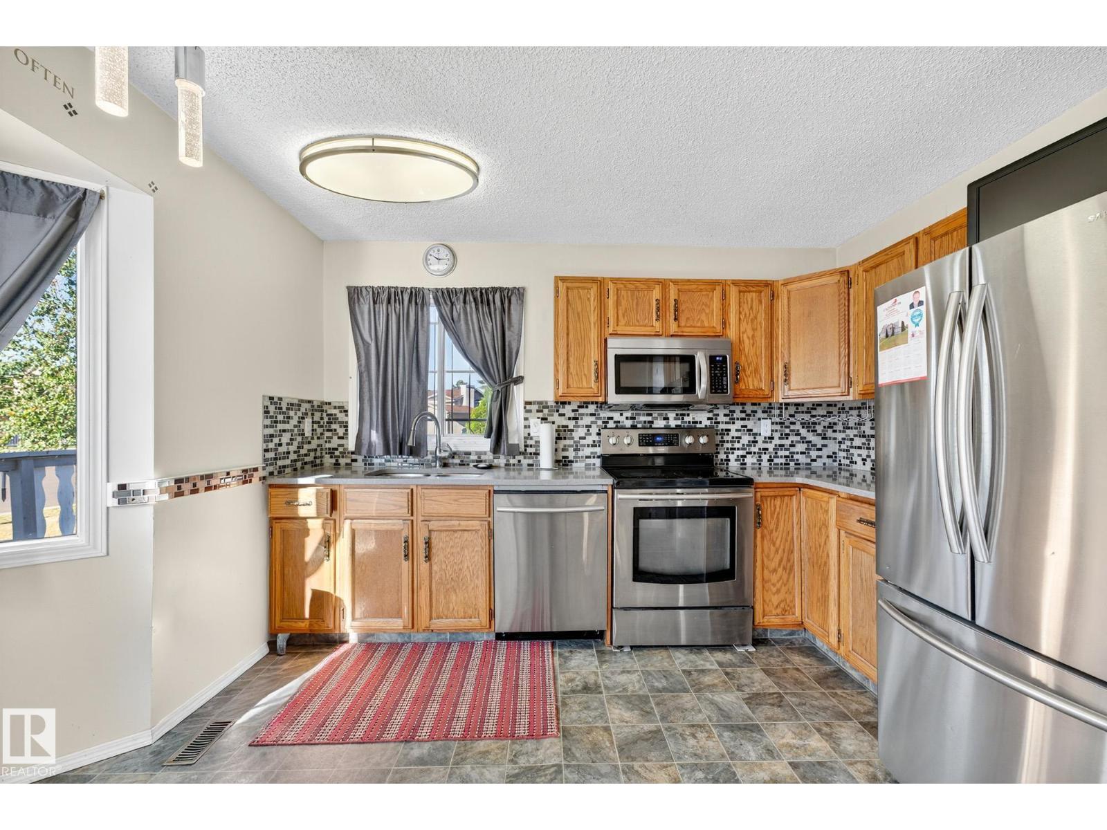 14511 37 St Nw, Edmonton, Alberta  T5Y 2K8 - Photo 4 - E4459454