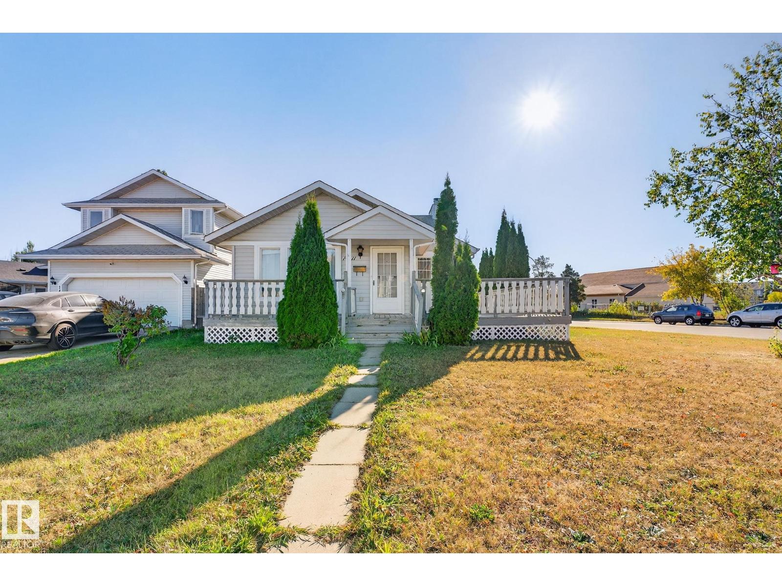 14511 37 St Nw, Edmonton, Alberta  T5Y 2K8 - Photo 1 - E4459454