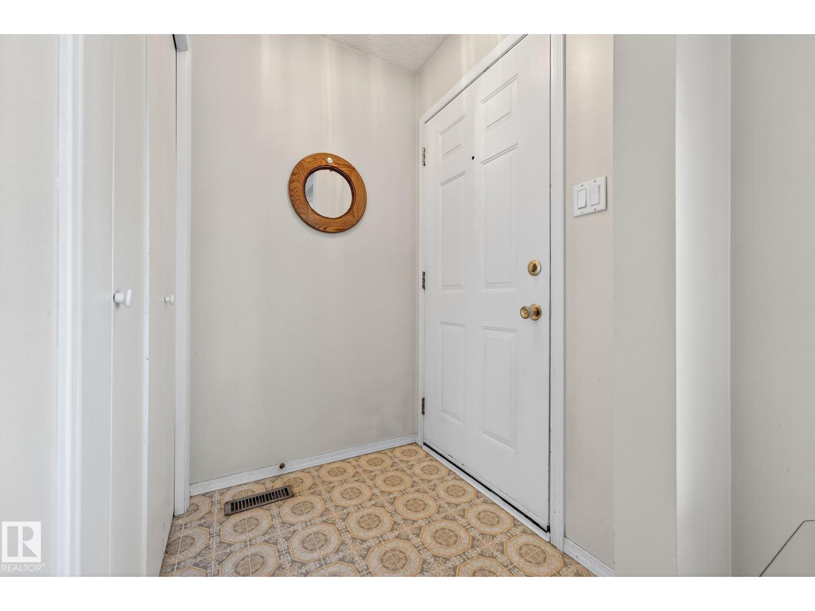 14511 37 St Nw, Edmonton, Alberta  T5Y 2K8 - Photo 3 - E4459454