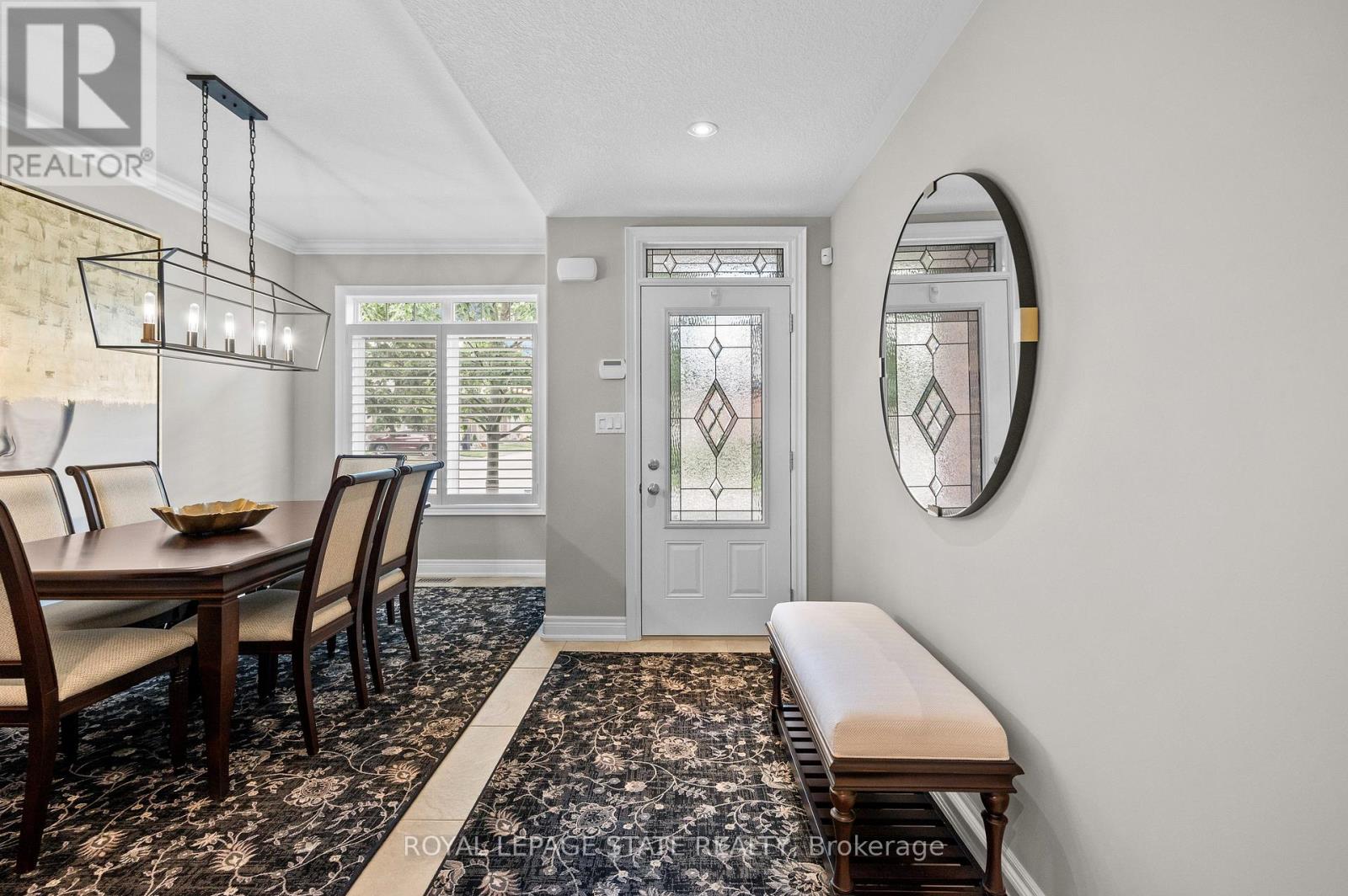 36 Toulon Avenue, Hamilton, Ontario  L9K 0E5 - Photo 4 - X12426503