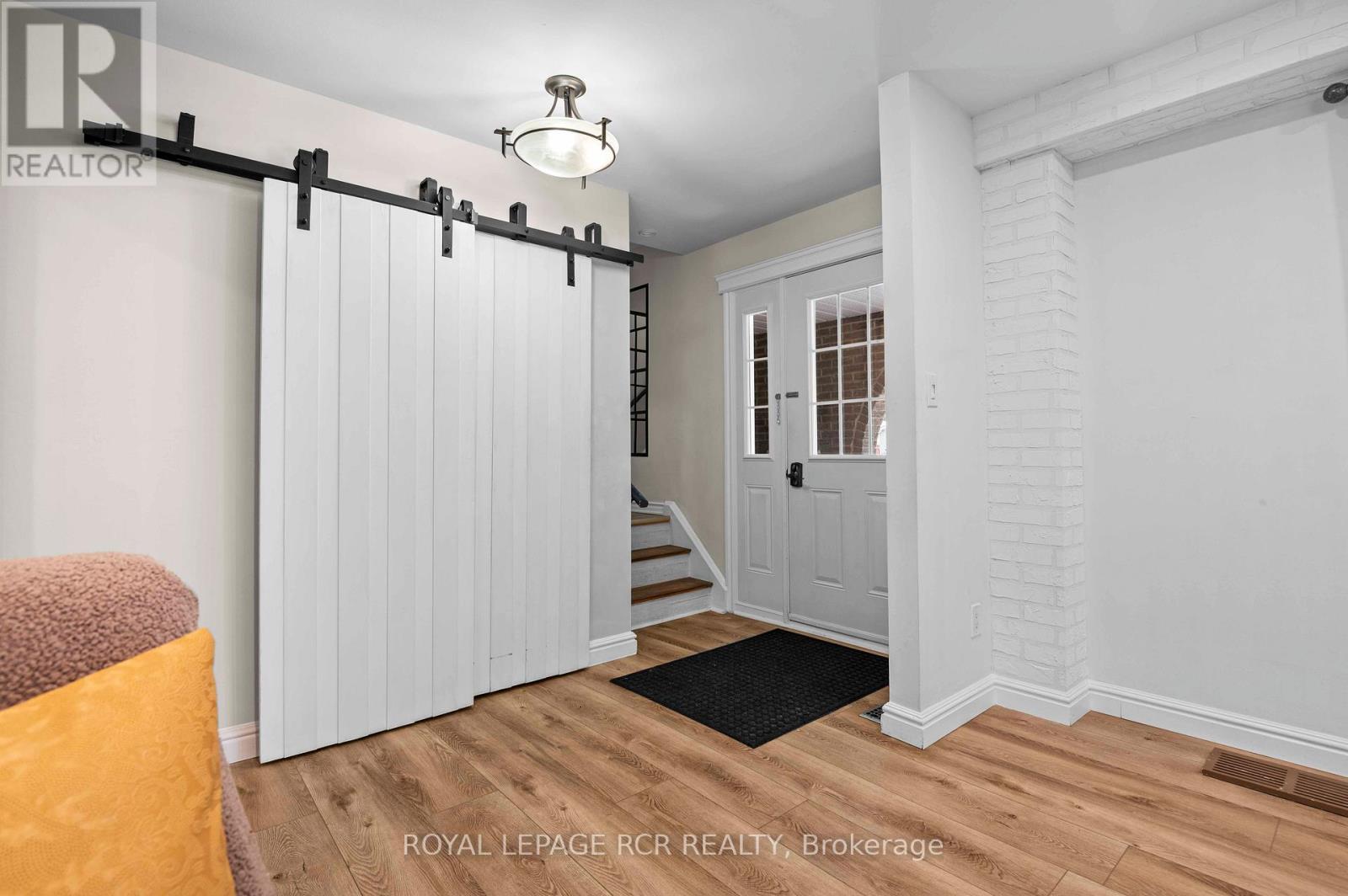 18 Spruyt Avenue, East Luther Grand Valley, Ontario  L9W 5X4 - Photo 5 - X12426568