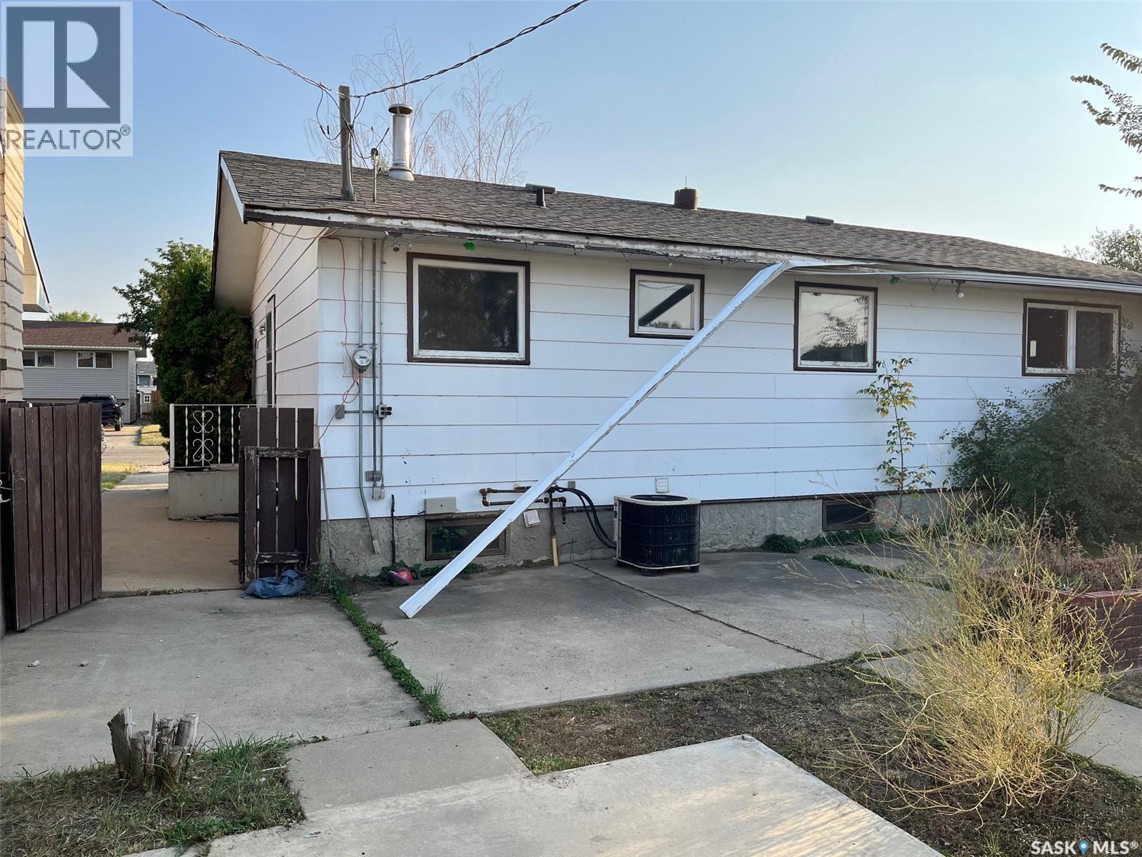 1530 Glendale Street, Moose Jaw, Saskatchewan  S6H 7A1 - Photo 7 - SK019369
