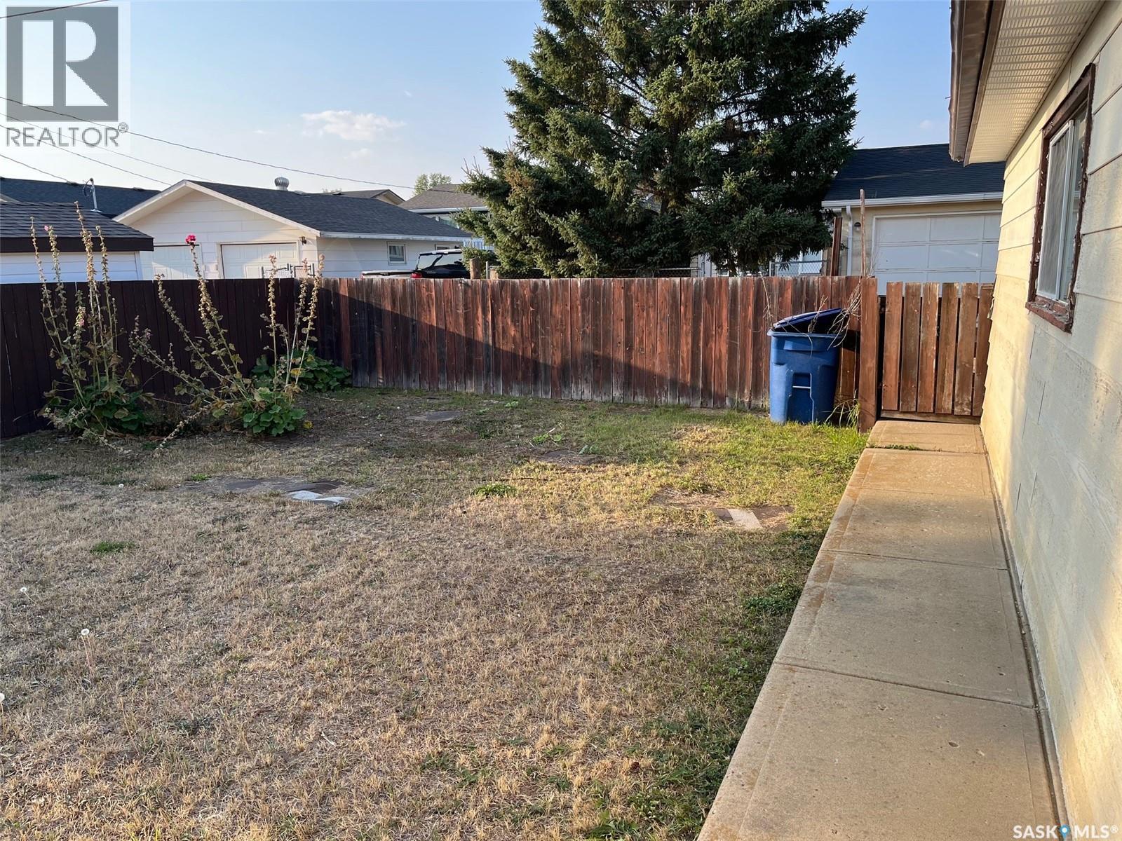 1530 Glendale Street, Moose Jaw, Saskatchewan  S6H 7A1 - Photo 9 - SK019369