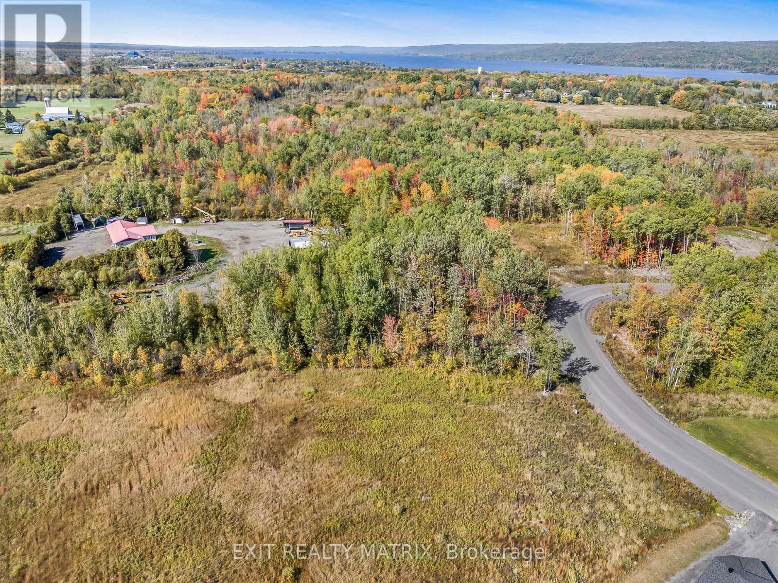 102 Soulanges Street, Champlain, Ontario  K0B 1K0 - Photo 5 - X12426705