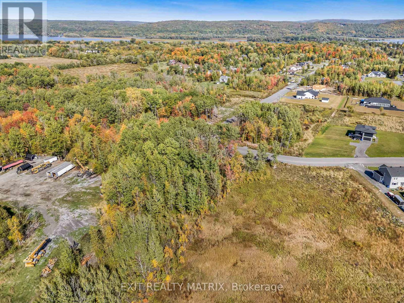 102 Soulanges Street, Champlain, Ontario  K0B 1K0 - Photo 6 - X12426705