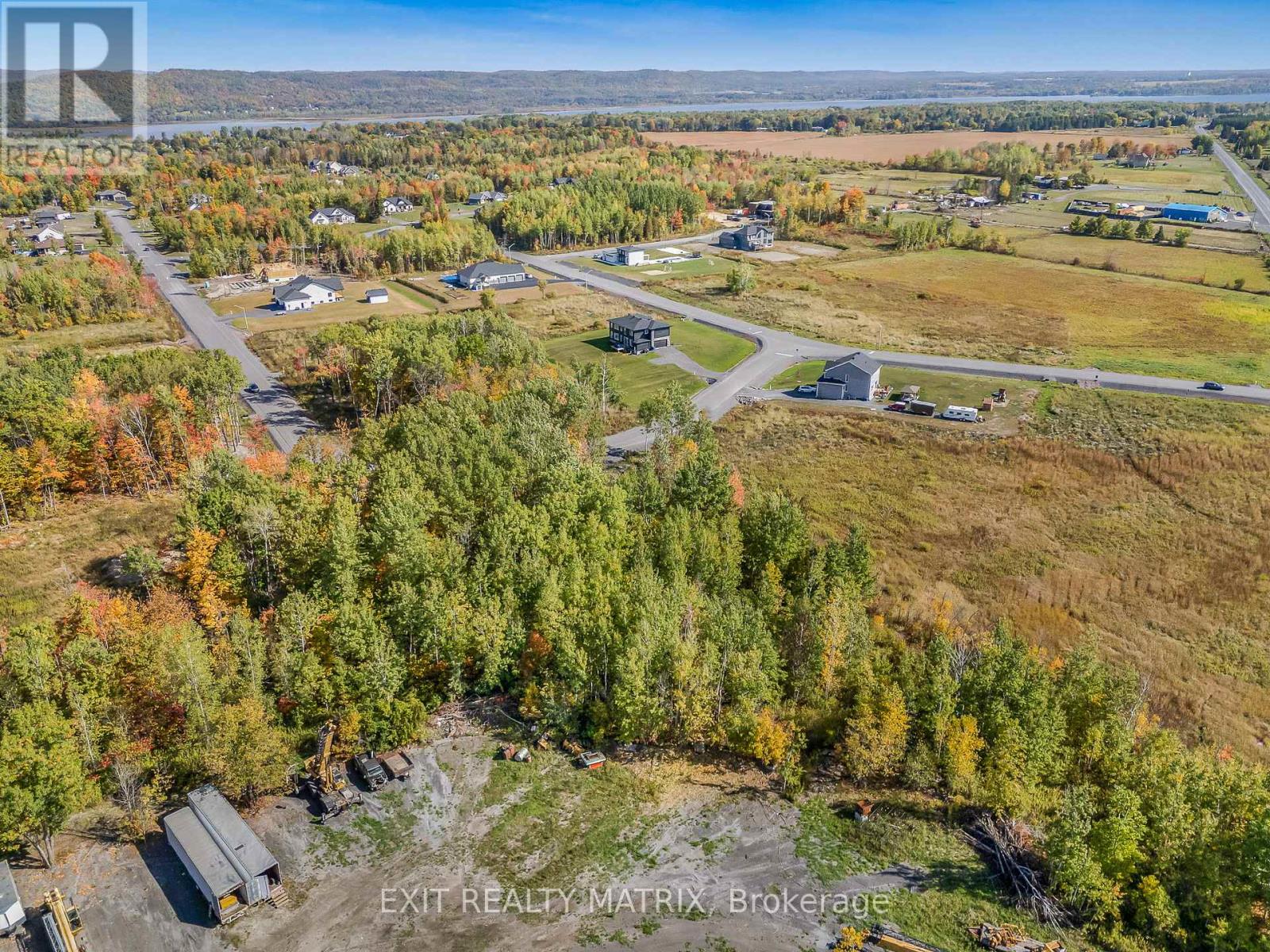 102 Soulanges Street, Champlain, Ontario  K0B 1K0 - Photo 8 - X12426705