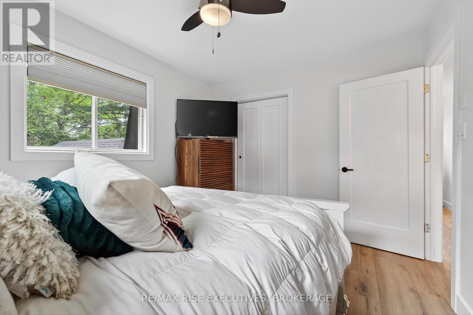 973 Foster Bay Lane, Leeds And The Thousand Islands, Ontario  K0E 1B0 - Photo 20 - X12426727