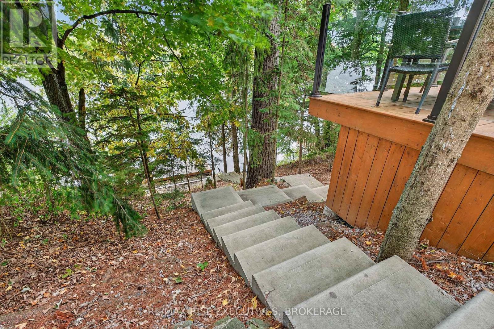 973 Foster Bay Lane, Leeds And The Thousand Islands, Ontario  K0E 1B0 - Photo 34 - X12426727