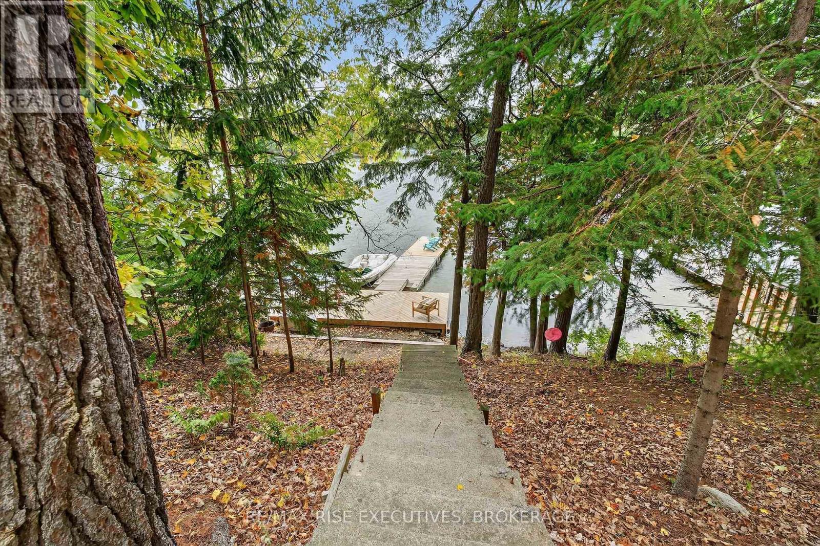 973 Foster Bay Lane, Leeds And The Thousand Islands, Ontario  K0E 1B0 - Photo 35 - X12426727