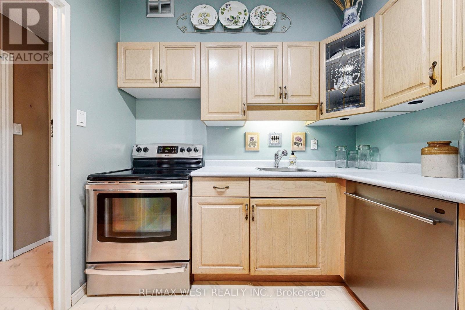 104 - 20 Fashion Rose Way, Toronto, Ontario  M2N 6B5 - Photo 17 - C12426645