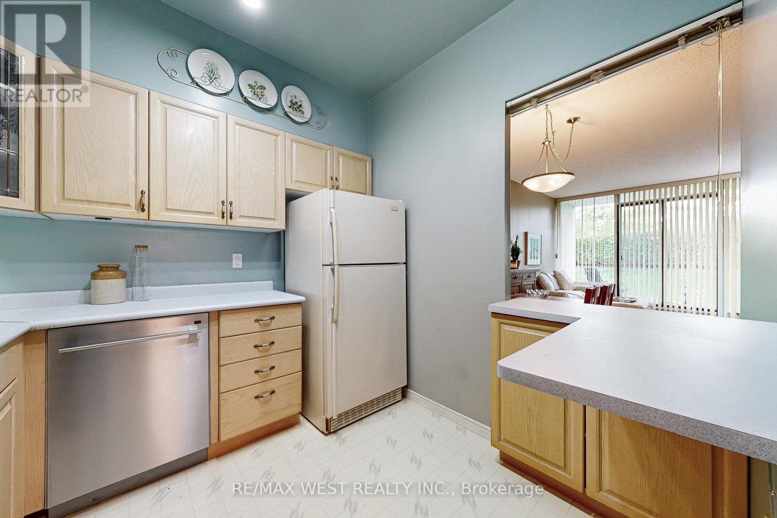 104 - 20 Fashion Rose Way, Toronto, Ontario  M2N 6B5 - Photo 18 - C12426645