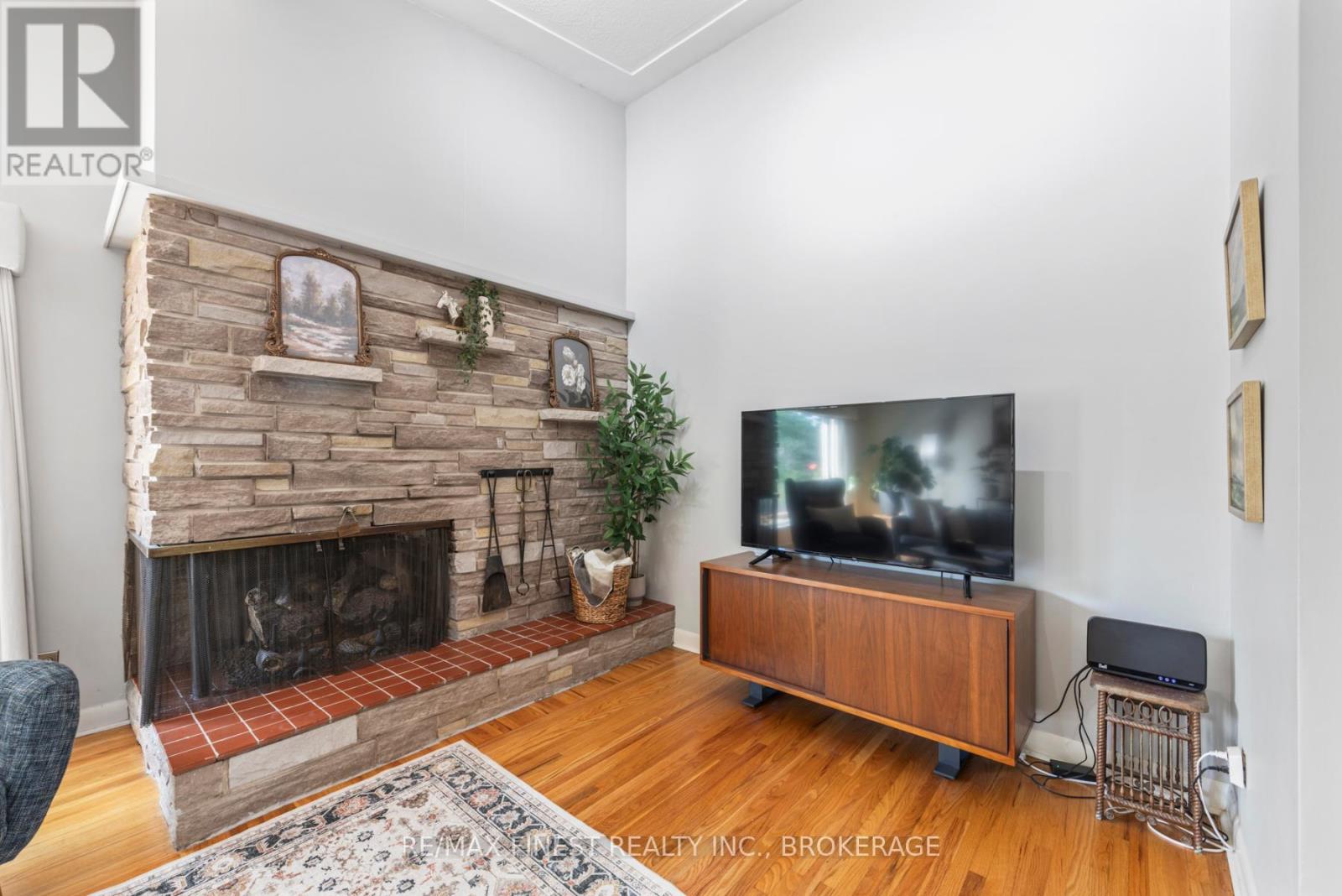 1088 Johnson Street, Kingston, Ontario  K7M 2N5 - Photo 15 - X12426784