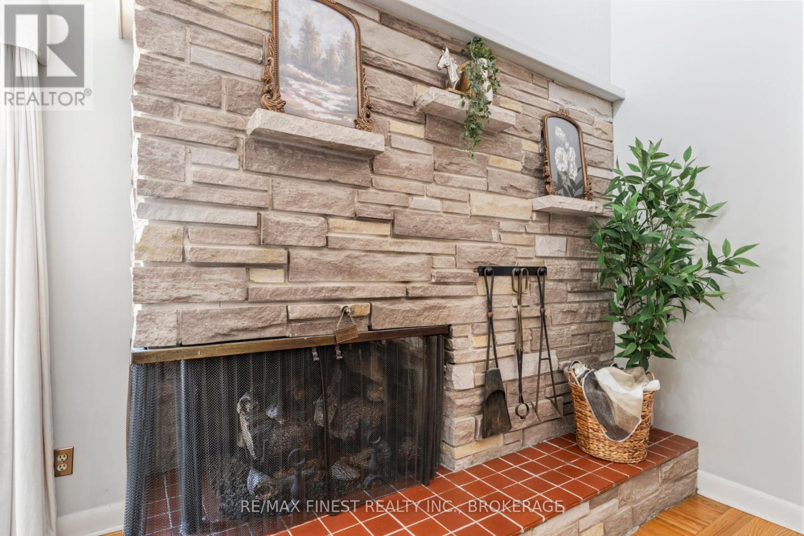 1088 Johnson Street, Kingston, Ontario  K7M 2N5 - Photo 17 - X12426784