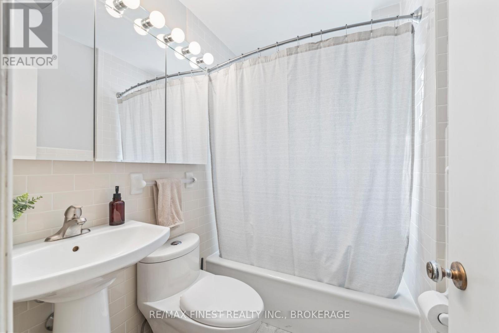 1088 Johnson Street, Kingston, Ontario  K7M 2N5 - Photo 33 - X12426784