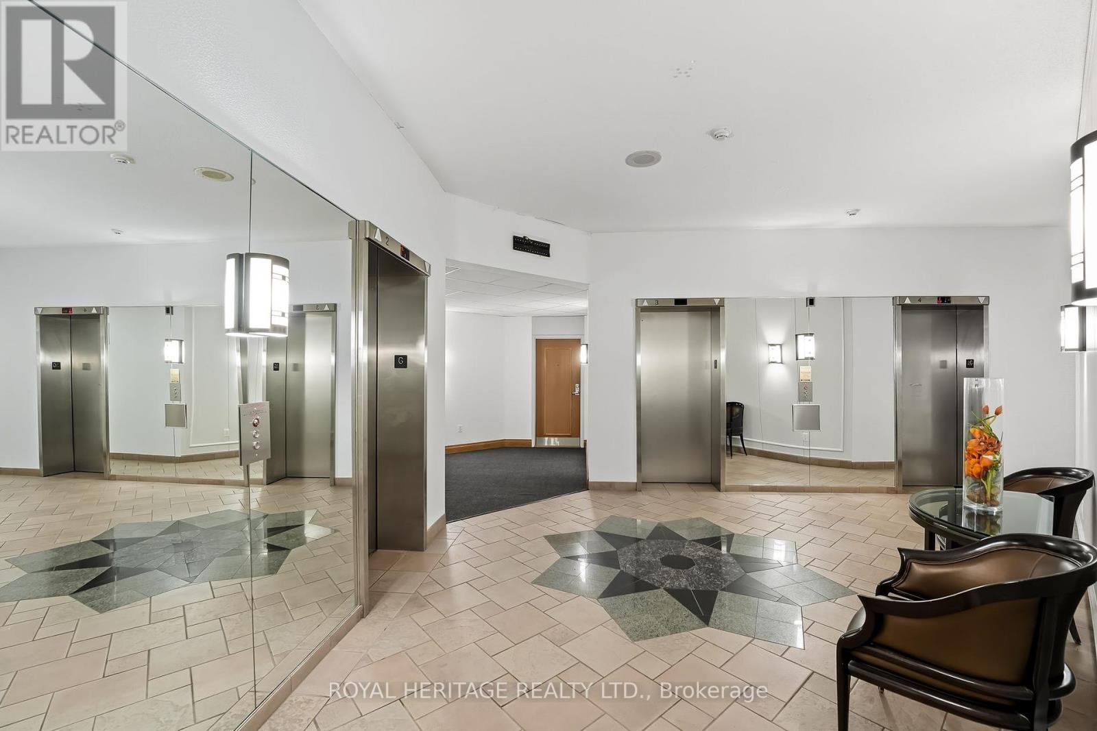 1208 - 5 Concorde Place, Toronto, Ontario  M3C 3M8 - Photo 6 - C12426647