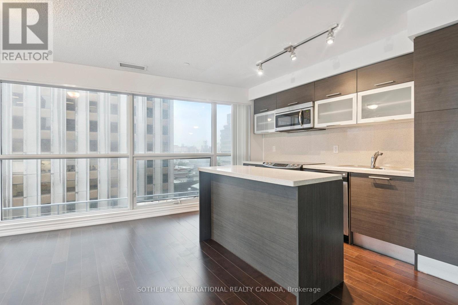 602 - 386 Yonge Street, Toronto, Ontario  M5B 0A5 - Photo 19 - C12426655