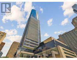 602 - 386 YONGE STREET, Toronto, Ontario